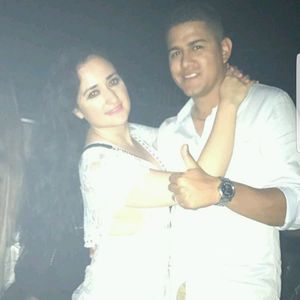 Meet your Posher, Bobby